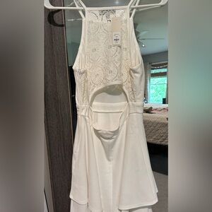 White dress perfect for bridal shower!! Brand new